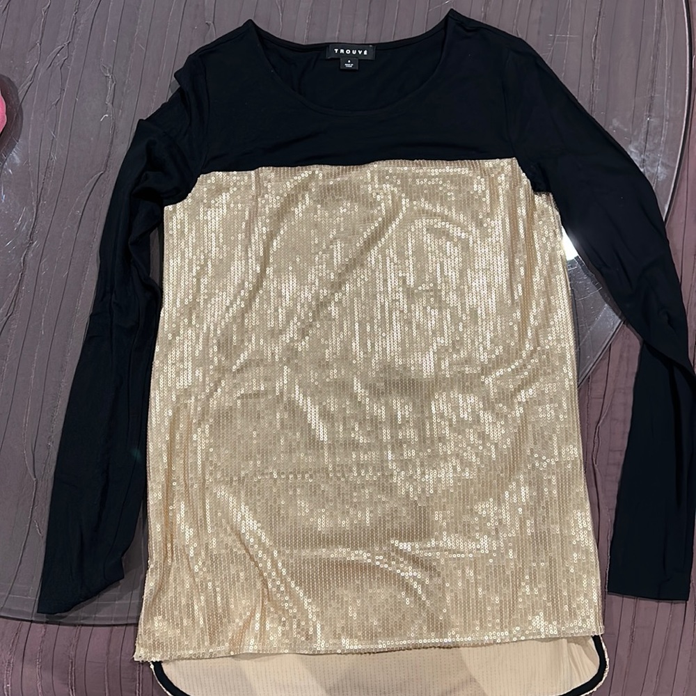 Fun Gold and black sequined top
